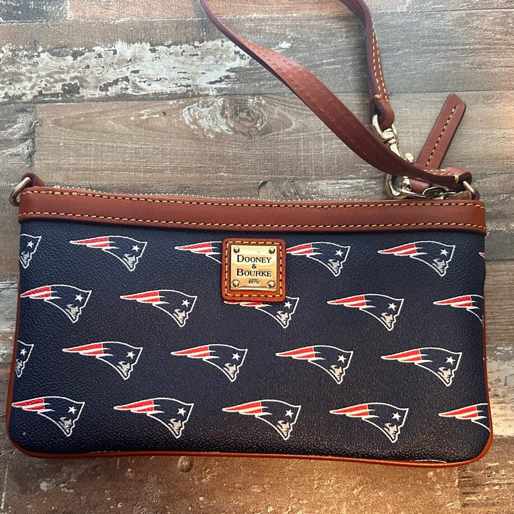 Dooney & Bourke Patriots Wristlet